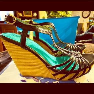 NWOT Seychelles Wedges